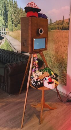 Fotobox auf einer Hochzeit in Olpe, bereitgestellt von NJ-Eventing, mit DJ Olpe für beste Unterhaltung